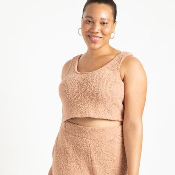 Eloquii Size 14/16 Fuzzy Tank - Picture 2 of 5